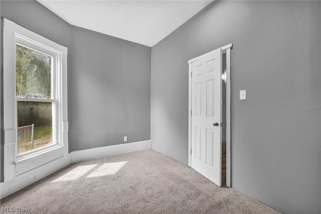 1352 Giddings Avenue Cleveland OH 44103