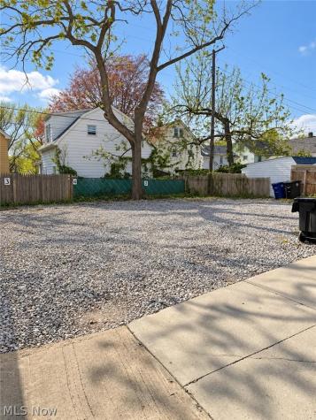 3508 W 135th Street Cleveland OH 44111
