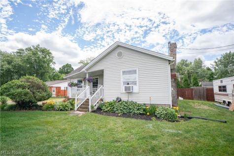 8242-8244 Navarre Road SW Massillon OH 44646