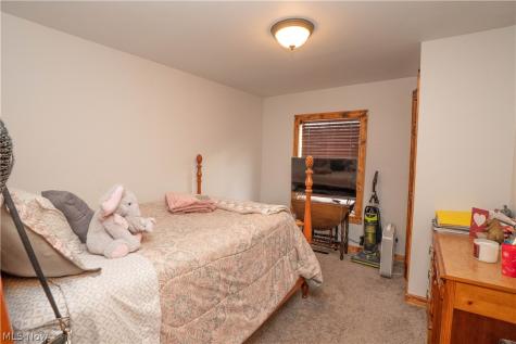 8242-8244 Navarre Road SW Massillon OH 44646