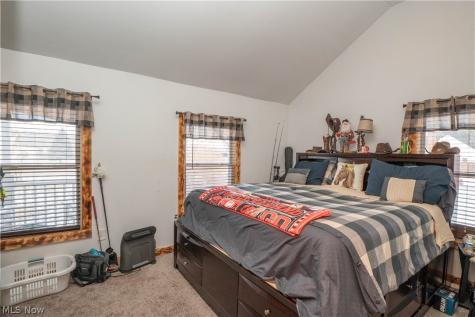 8242-8244 Navarre Road SW Massillon OH 44646