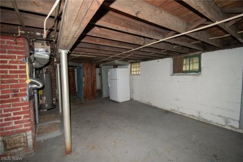 2897 E 111th Street Cleveland OH 44104