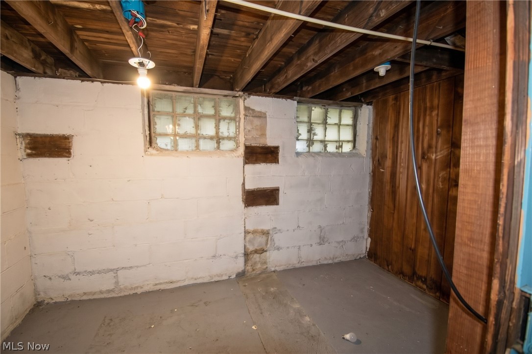 2897 E 111th Street Cleveland OH 44104