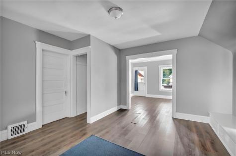 3438 W 98th Street Cleveland OH 44102