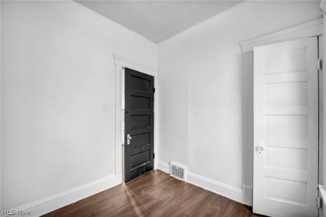 3438 W 98th Street Cleveland OH 44102