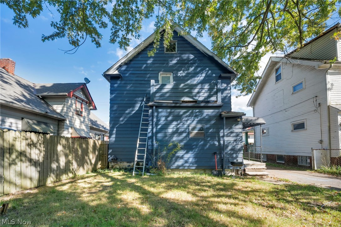 3438 W 98th Street Cleveland OH 44102