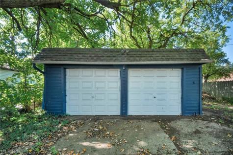 3438 W 98th Street Cleveland OH 44102