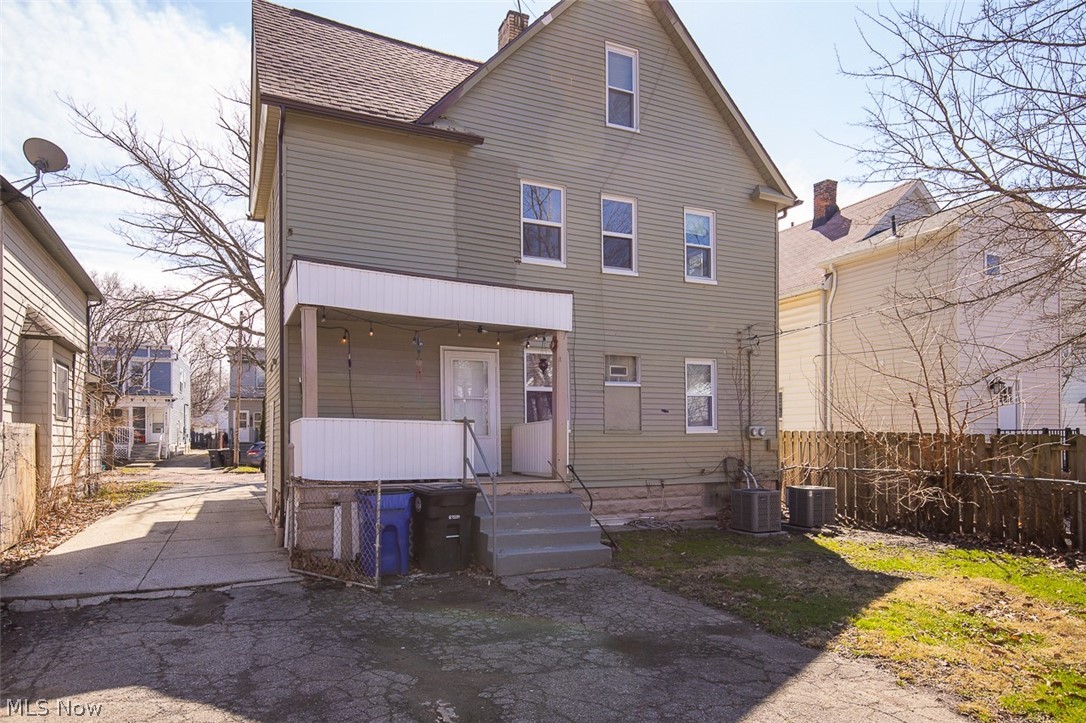 6606 Fir Avenue Cleveland OH 44102