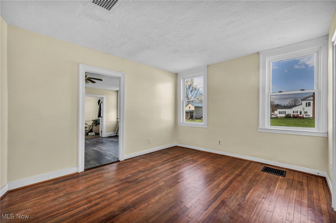 8935-8941 S Main Street Windham OH 44288