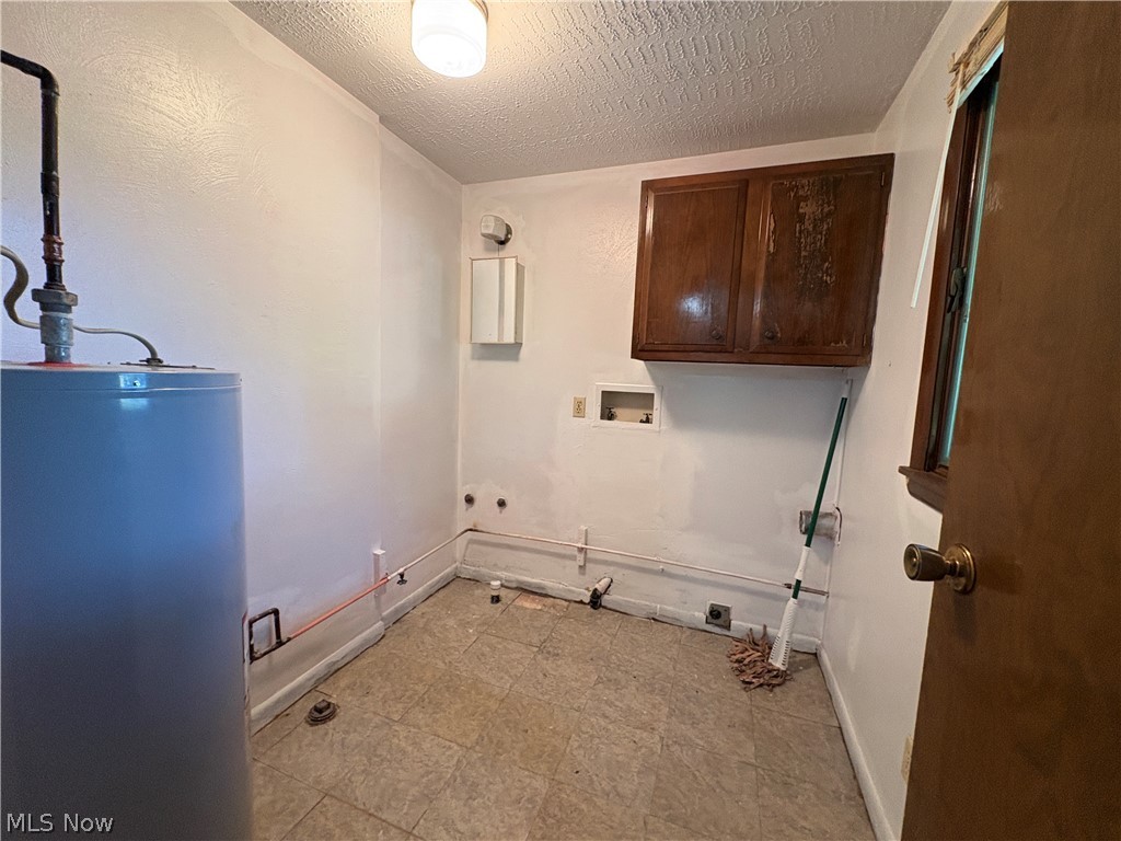 9708 Kennett Square NE Bolivar OH 44612