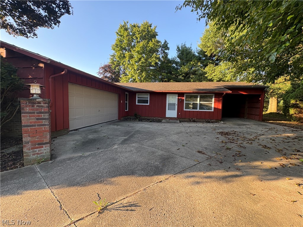 9708 Kennett Square NE Bolivar OH 44612