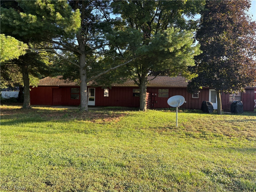 9708 Kennett Square NE Bolivar OH 44612