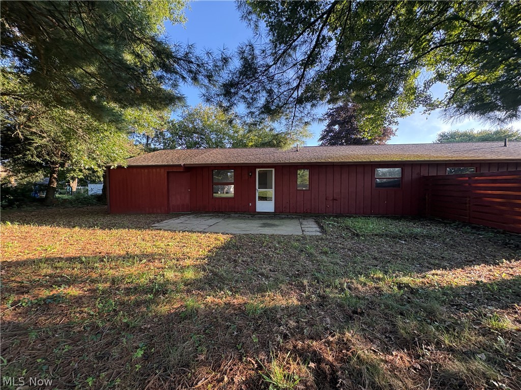 9708 Kennett Square NE Bolivar OH 44612
