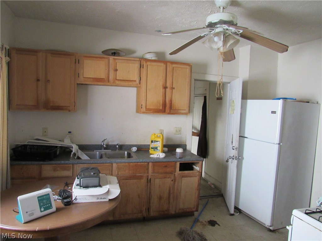 863 Eddy Road Cleveland OH 44108