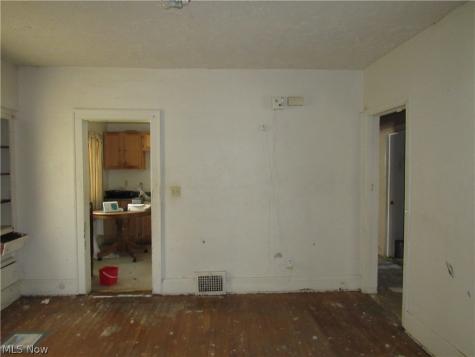 863 Eddy Road Cleveland OH 44108