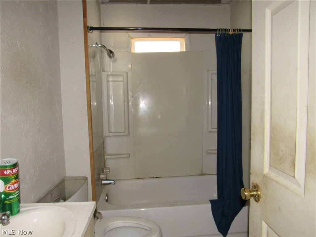 863 Eddy Road Cleveland OH 44108