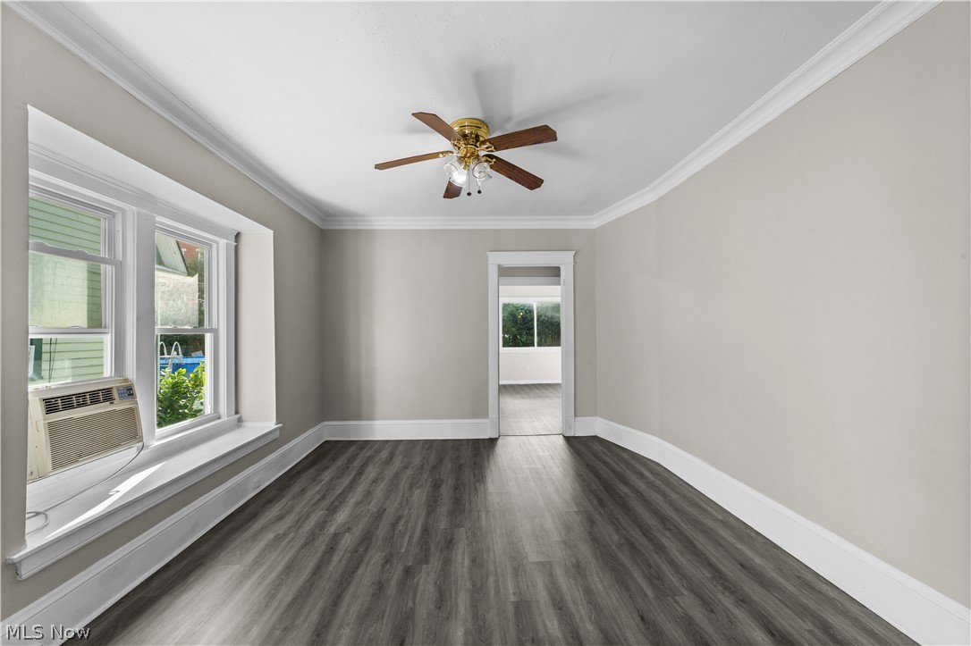 1350 Thoreau Road Lakewood OH 44107