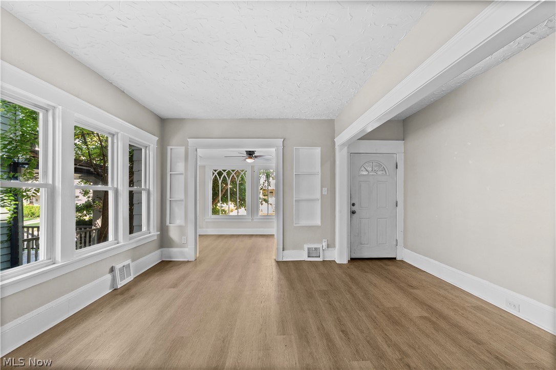 1350 Thoreau Road Lakewood OH 44107