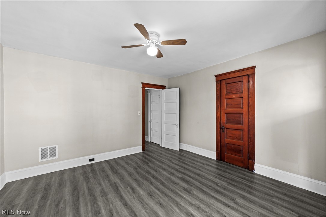 1350 Thoreau Road Lakewood OH 44107