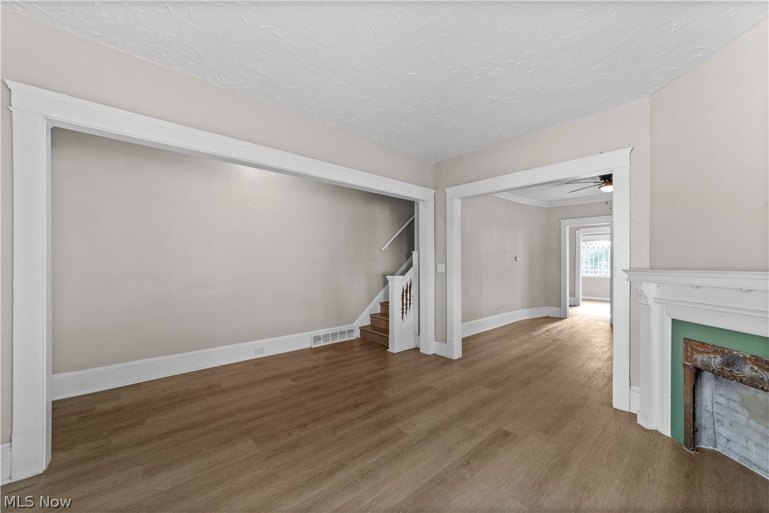 1350 Thoreau Road Lakewood OH 44107