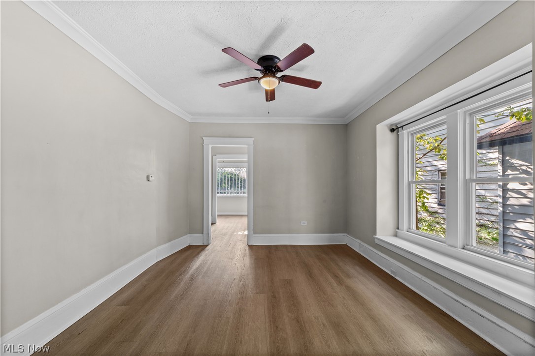 1350 Thoreau Road Lakewood OH 44107
