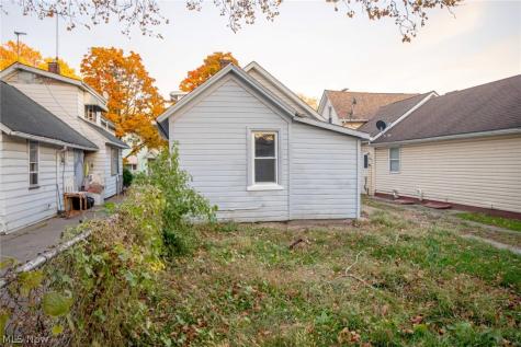 3314 W 32nd Street Cleveland OH 44109