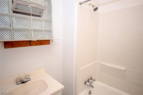 3314 W 32nd Street Cleveland OH 44109