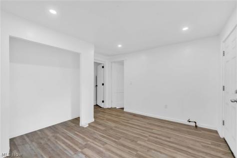 9414 Carton Avenue Cleveland OH 44104