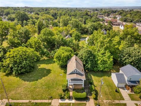9414 Carton Avenue Cleveland OH 44104