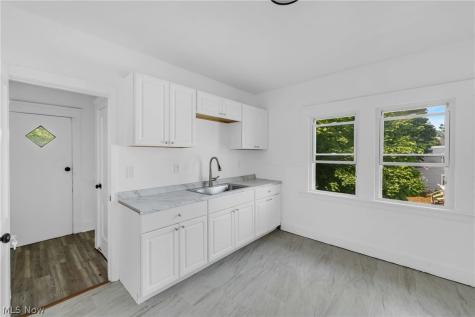 9414 Carton Avenue Cleveland OH 44104