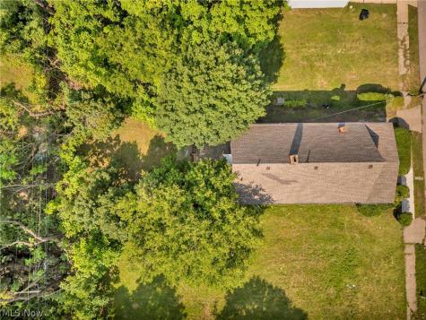 9414 Carton Avenue Cleveland OH 44104