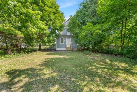 9414 Carton Avenue Cleveland OH 44104