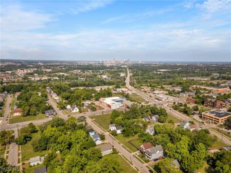 9414 Carton Avenue Cleveland OH 44104