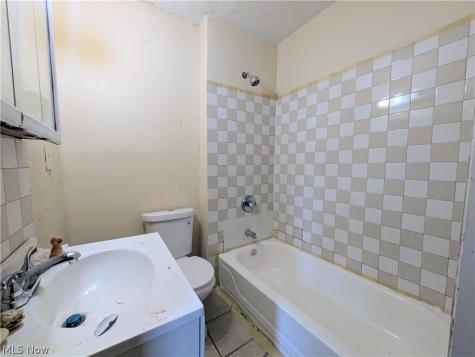 2813 E 125th Street Cleveland OH 44120