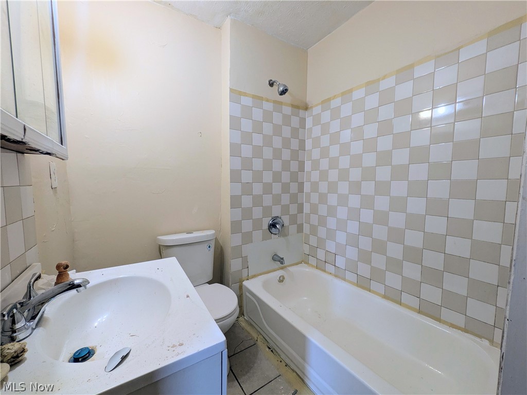 2813 E 125th Street Cleveland OH 44120