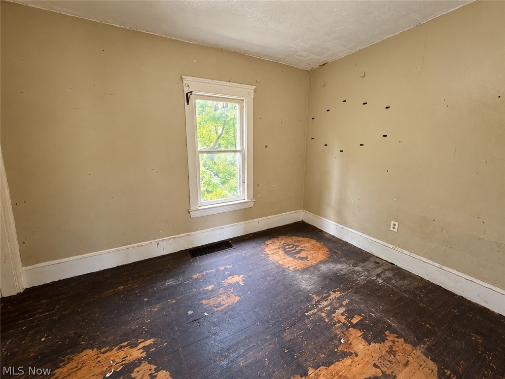 3261 W 58th Street Cleveland OH 44102