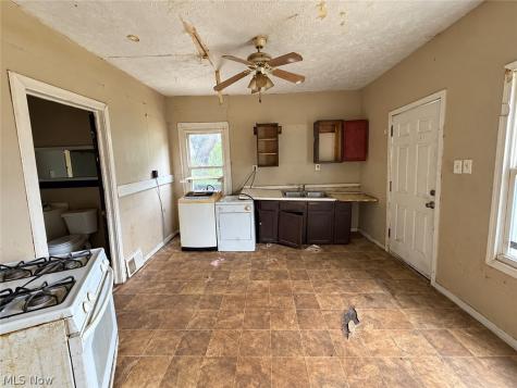 3261 W 58th Street Cleveland OH 44102