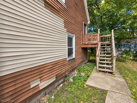 3261 W 58th Street Cleveland OH 44102