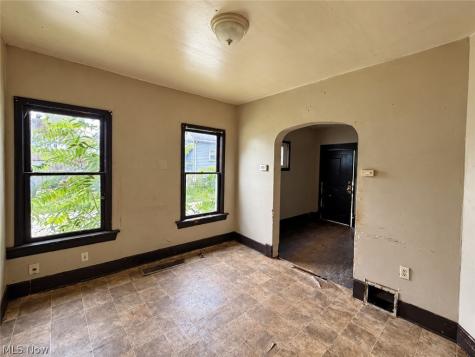 3261 W 58th Street Cleveland OH 44102