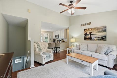 5400 & 5402 Paddy Court New Franklin OH 44203