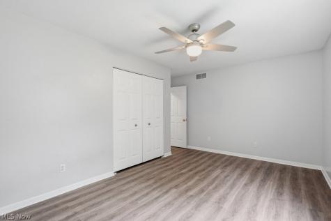 5400 & 5402 Paddy Court New Franklin OH 44203