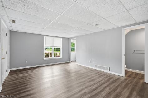 5400 & 5402 Paddy Court New Franklin OH 44203