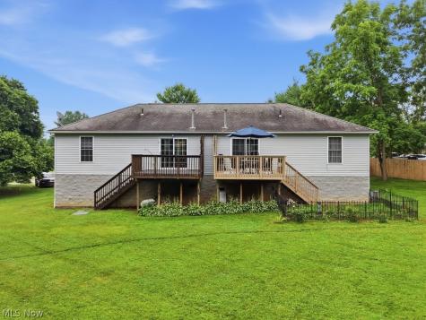 5400 & 5402 Paddy Court New Franklin OH 44203