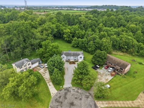 5400 & 5402 Paddy Court New Franklin OH 44203