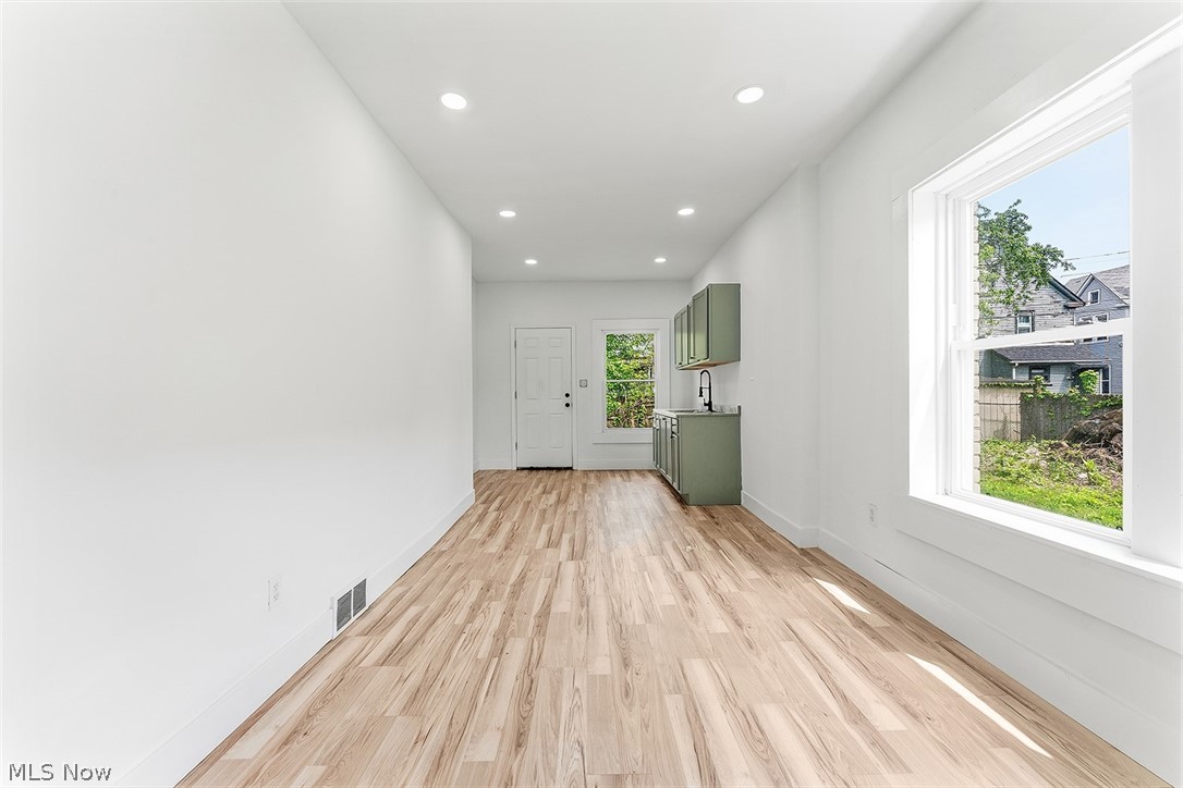 7609 Superior Avenue Cleveland OH 44103