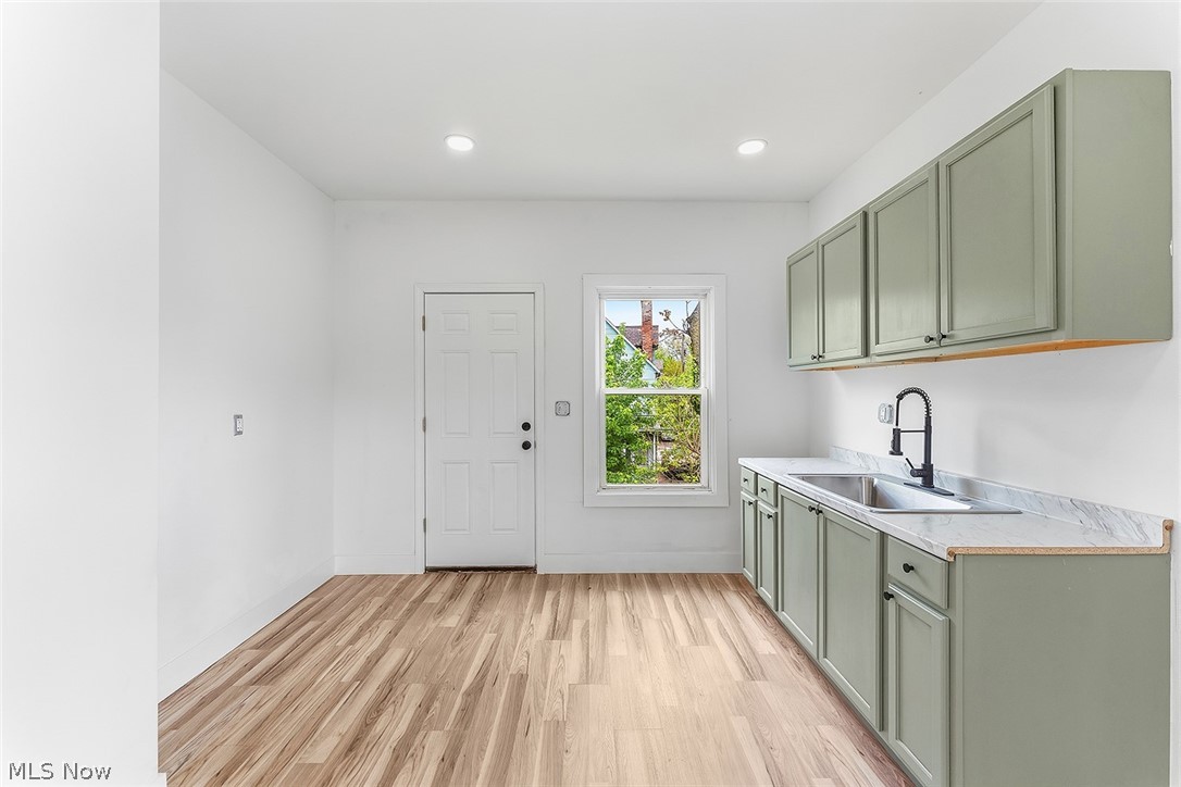 7609 Superior Avenue Cleveland OH 44103