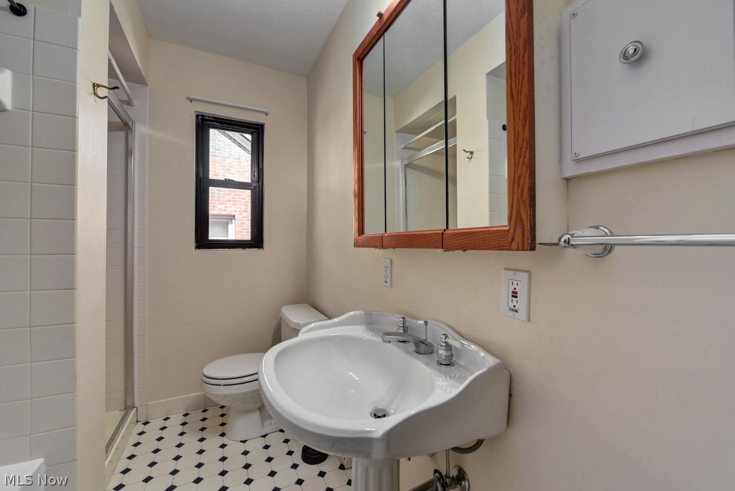 3301 W 165th Street Cleveland OH 44111