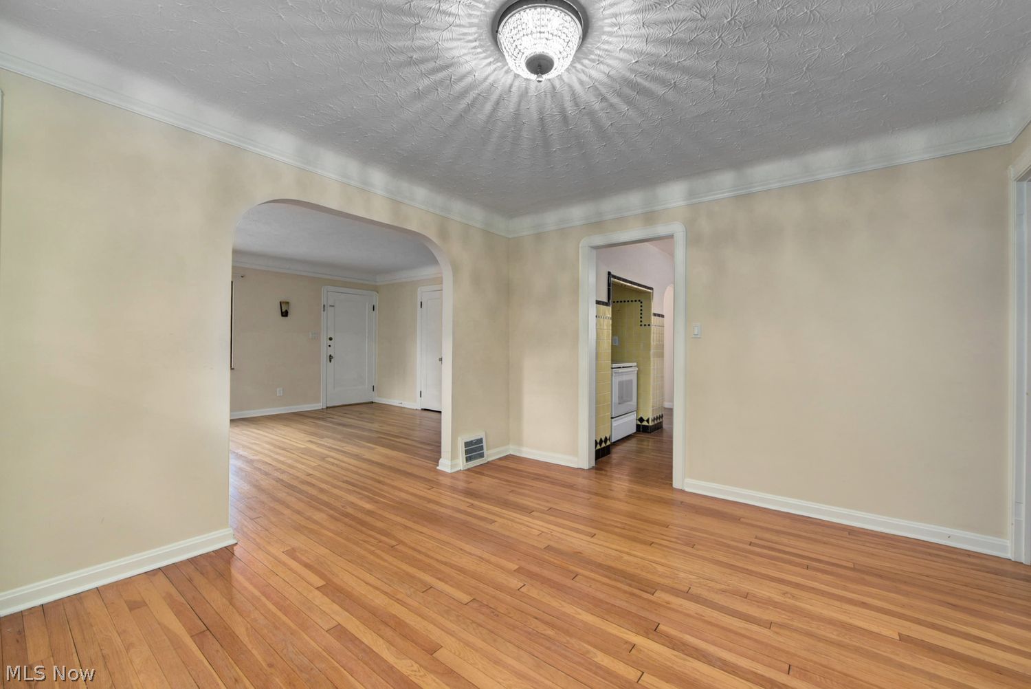 3301 W 165th Street Cleveland OH 44111