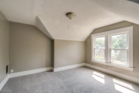 3201 Whitethorn Road Cleveland Heights OH 44118