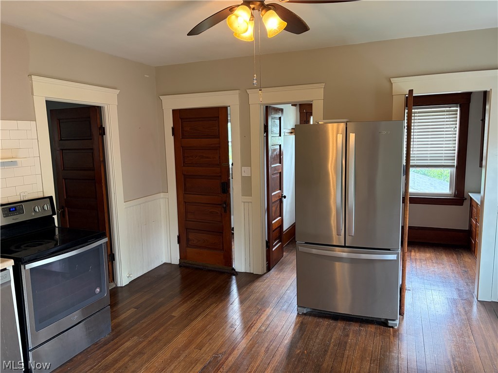 1567 Wagar Avenue Lakewood OH 44107